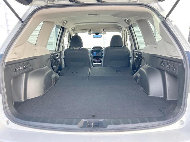 フォレスター アドバンス ルーフレール アイサイトセイフティプラス 視覚拡張 8型ナビ Bluetooth LEDライト スマートリアビューカメラ 純正18インチアルミホイール パワーシート 全席シートヒーター 禁煙車(17枚目)