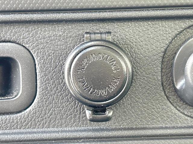 フォレスター アドバンス ルーフレール アイサイトセイフティプラス 視覚拡張 8型ナビ Bluetooth LEDライト スマートリアビューカメラ 純正18インチアルミホイール パワーシート 全席シートヒーター 禁煙車(52枚目)