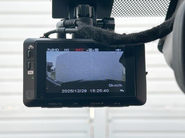 �y�h���C�u���R�[�_�[�z�h���C�u���R�[�_�[�����I���s���͂������A������^�]�⎖�̂ɑ��������ہA�f���ŋL�^���A����̃��X�N�ɔ����܂��B���L�^�p�r�c�J�[�h�͂��q�l�����g�ł��������������K�v������܂��B