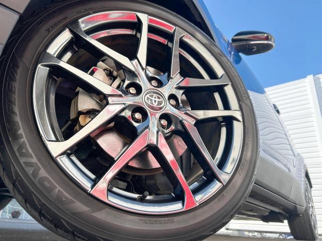 �y�����P�X�C���`�A���~�z�C�[���z�O�ςɃ}�b�`���������A���~�z�C�[���𑕒����Ă���܂��B�e��ЊO�A���~�z�C�[����A�X�^�b�h���X�^�C�����戵�����Ă���܂��B���񂲑��k����������