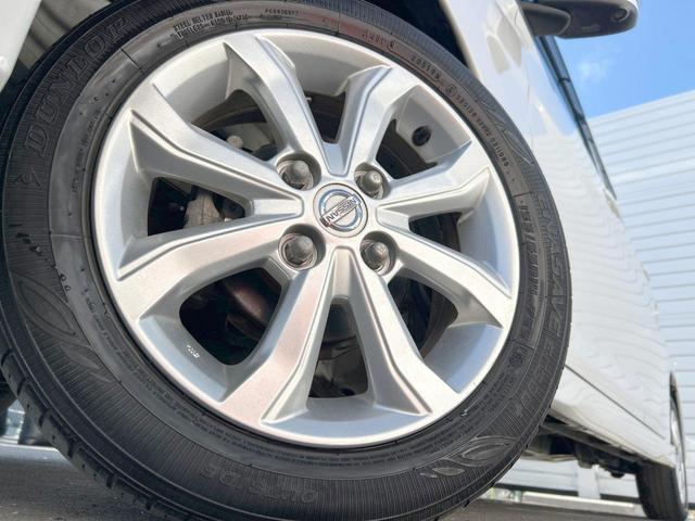 �y�����P�S�C���`�A���~�z�C�[���z�O�ςɃ}�b�`���������A���~�z�C�[���𑕒����Ă���܂��B�e��ЊO�A���~�z�C�[����A�X�^�b�h���X�^�C�����戵�����Ă���܂��B���񂲑��k����������