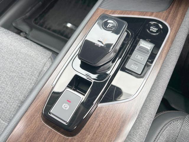 オーラ Ｇ　純正９型ナビ　インテリジェントアラウンドビューモニター　アダプティブＬＥＤヘッドランプ　ドライブレコーダー　インテリジェントオートライト　Ｂｌｕｅｔｏｏｔｈ　フルセグ　オートブレーキホールド（50枚目）