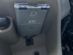 【ＥＴＣ】高速道路の料金所をストレスなく通過！話題のスポットやサービスエリアに多い「スマートIntercooler」利用時は必須のアイテムです。当店でセットアップを実施、ご納車当日からすぐにご利用いただけます！ 7