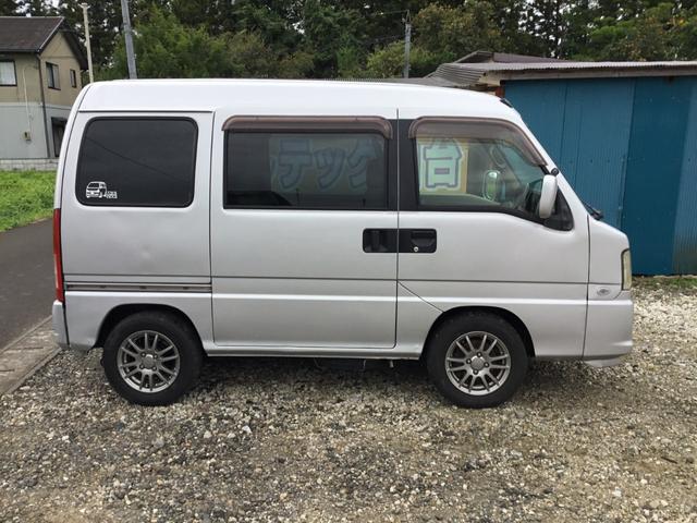 ディアスワゴン 　４ＷＤ　オートマ　パワーステアリング　パワーウィンドウ　アンチロックブレーキシステム　運転席エアバック　助手席エアバック　サイドバイザー　社外アルミ（4枚目）
