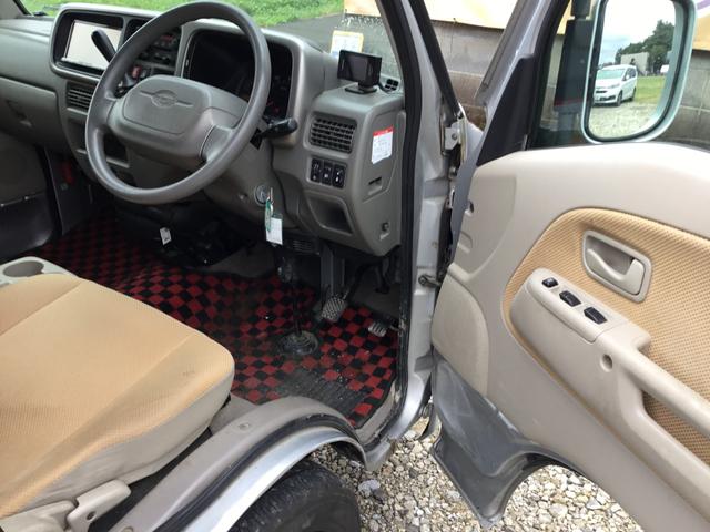 ディアスワゴン 　４ＷＤ　オートマ　パワーステアリング　パワーウィンドウ　アンチロックブレーキシステム　運転席エアバック　助手席エアバック　サイドバイザー　社外アルミ（10枚目）