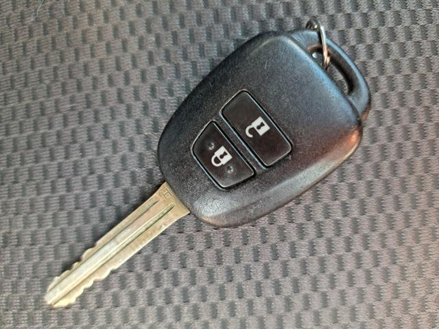 ハイエースバン ロングDX 4WDディーゼルターボ 5ドア・6人乗り トヨタ純正ナビ・テレビ ETC ヘッドライトレベライザー 排ガス浄化スイッチ キーレスエントリー 両側スライドガラス(16枚目)