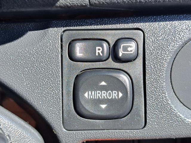 ハイエースバン ロングDX GLパッケージ 4WDディーゼルターボ 5ドア・6人乗り 寒冷地仕様 Wエアコン・Rヒーター ナビ・テレビ・バックカメラ 電動格納ミラー ビルトインETC パワーヒート・排ガス浄化スイッチ キーレスエントリー(14枚目)