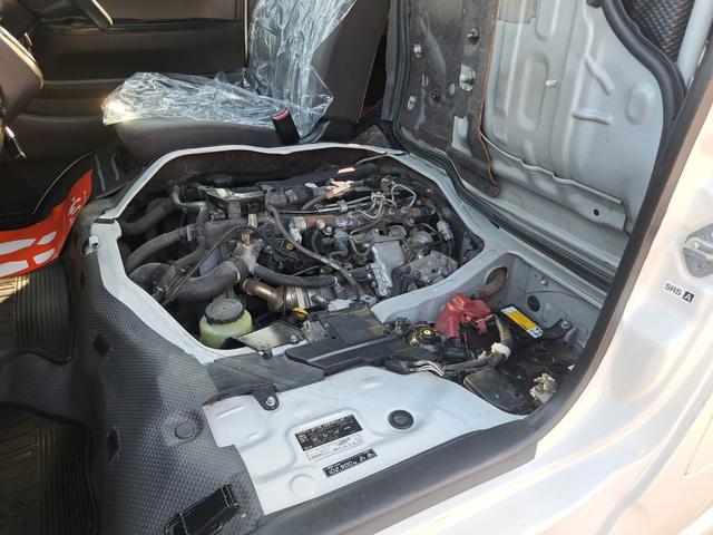 ハイエースバン ロングDX GLパッケージ 4WDディーゼルターボ 5ドア・6人乗り 寒冷地仕様 Wエアコン・Rヒーター ナビ・テレビ・バックカメラ 電動格納ミラー ビルトインETC パワーヒート・排ガス浄化スイッチ キーレスエントリー(65枚目)