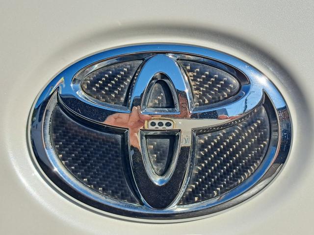 ハイエースバン ロングスーパーＧＬプライムセレ　４ＷＤディーゼルターボ　特別仕様車　寒冷地仕様　モデリスタスポイラー　社外１７インチアルミ　トヨタ純正ナビ・テレビ・バックカメラ　ウッドコンビステアリング　ＥＴＣ　キーレスエントリー　タイベル交換済み（26枚目）