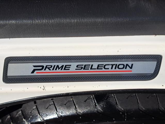 ハイエースバン ロングスーパーＧＬプライムセレ　４ＷＤディーゼルターボ　特別仕様車　寒冷地仕様　モデリスタスポイラー　社外１７インチアルミ　トヨタ純正ナビ・テレビ・バックカメラ　ウッドコンビステアリング　ＥＴＣ　キーレスエントリー　タイベル交換済み（37枚目）