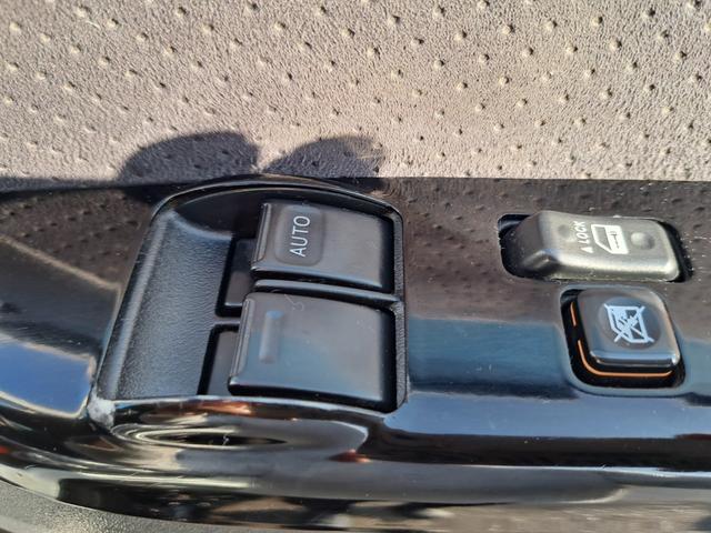 ハイエースバン ロングスーパーＧＬプライムセレ　４ＷＤディーゼルターボ　特別仕様車　寒冷地仕様　モデリスタスポイラー　社外１７インチアルミ　トヨタ純正ナビ・テレビ・バックカメラ　ウッドコンビステアリング　ＥＴＣ　キーレスエントリー　タイベル交換済み（39枚目）