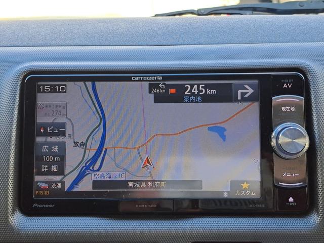 ハイエースバン ロングスーパーGL 4WDディーゼルターボ 寒冷地仕様車 カロッツェリア製ナビ・テレビ・バックカメラ 前後AC100V電源 Wオートエアコン ETC パワーヒート・排ガス浄化スイッチ イージークローザードア キーレス(7枚目)