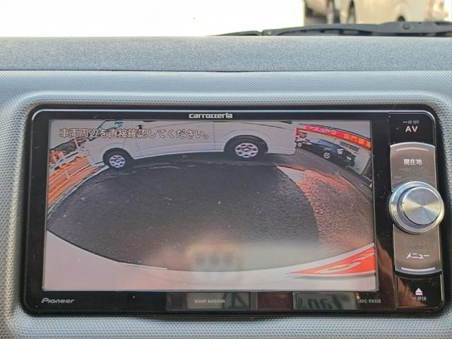 ハイエースバン ロングスーパーGL 4WDディーゼルターボ 寒冷地仕様車 カロッツェリア製ナビ・テレビ・バックカメラ 前後AC100V電源 Wオートエアコン ETC パワーヒート・排ガス浄化スイッチ イージークローザードア キーレス(9枚目)