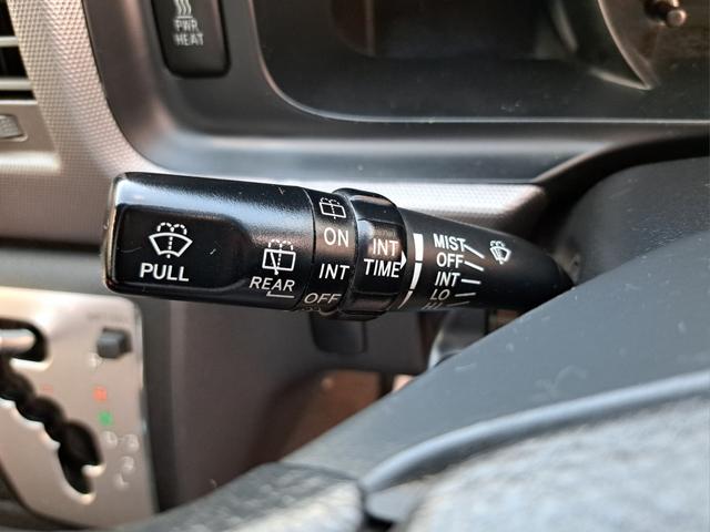 ハイエースバン ロングスーパーGL 4WDディーゼルターボ 寒冷地仕様車 カロッツェリア製ナビ・テレビ・バックカメラ 前後AC100V電源 Wオートエアコン ETC パワーヒート・排ガス浄化スイッチ イージークローザードア キーレス(41枚目)