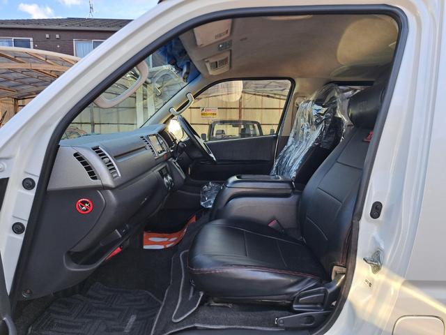 ハイエースバン ロングスーパーGL 4WDディーゼルターボ 寒冷地仕様車 カロッツェリア製ナビ・テレビ・バックカメラ 前後AC100V電源 Wオートエアコン ETC パワーヒート・排ガス浄化スイッチ イージークローザードア キーレス(65枚目)