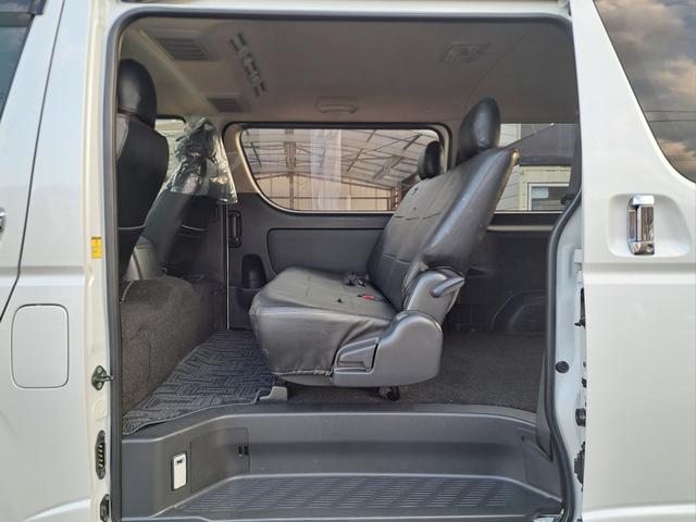 ハイエースバン ロングスーパーGL 4WDディーゼルターボ 寒冷地仕様車 カロッツェリア製ナビ・テレビ・バックカメラ 前後AC100V電源 Wオートエアコン ETC パワーヒート・排ガス浄化スイッチ イージークローザードア キーレス(74枚目)
