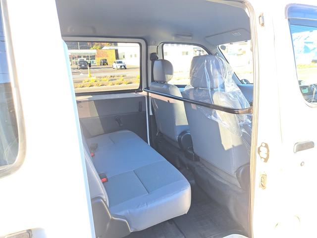 タウンエースバン GL 4WD 禁煙車 センターデフロック付 トヨタ純正ナビ・テレビ・バックカメラ Bluetooth付 ETC リアヒーター Wエアバック 電動格納ミラー キーレスエントリー(45枚目)