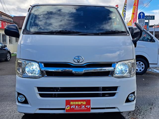 ハイエースバン ロングDX GLパッケージ 4WDディーゼルターボ LEDヘッドライト・フォグランプ 社外15インチアルミホィール TOYOTA純正HDDナビ・テレビ・Bluetooth付 ドライブレコーダー ETC 電動格納ミラー キーレス(4枚目)