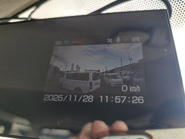 ハイエースバン ロングDX GLパッケージ 4WDディーゼルターボ LEDヘッドライト・フォグランプ 社外15インチアルミホィール TOYOTA純正HDDナビ・テレビ・Bluetooth付 ドライブレコーダー ETC 電動格納ミラー キーレス(13枚目)