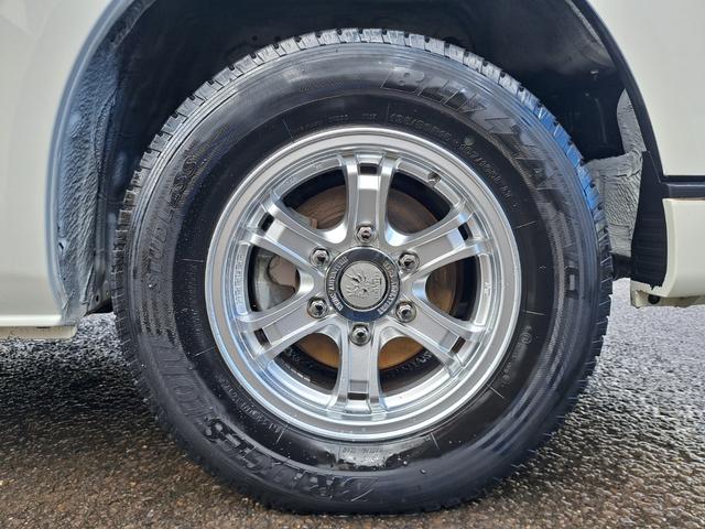 ハイエースバン ロングDX GLパッケージ 4WDディーゼルターボ LEDヘッドライト・フォグランプ 社外15インチアルミホィール TOYOTA純正HDDナビ・テレビ・Bluetooth付 ドライブレコーダー ETC 電動格納ミラー キーレス(18枚目)