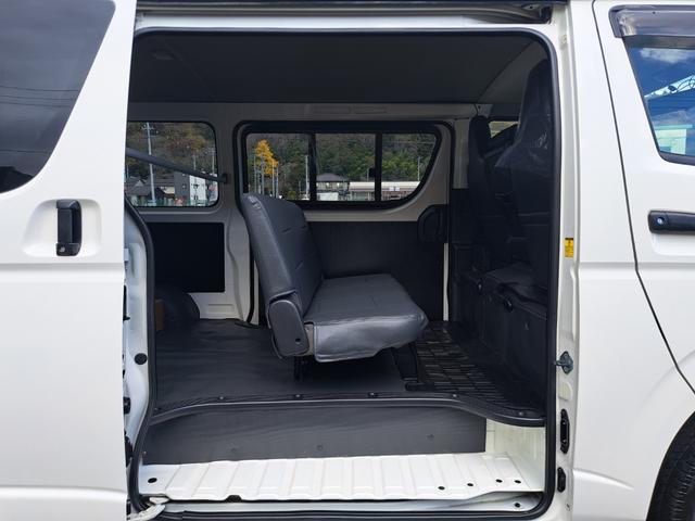 ハイエースバン ロングDX GLパッケージ 4WDディーゼルターボ LEDヘッドライト・フォグランプ 社外15インチアルミホィール TOYOTA純正HDDナビ・テレビ・Bluetooth付 ドライブレコーダー ETC 電動格納ミラー キーレス(56枚目)