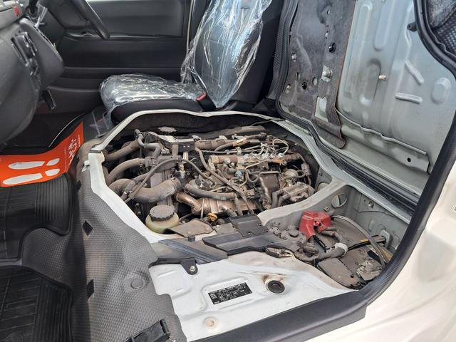 ハイエースバン ロングDX GLパッケージ 4WDディーゼルターボ LEDヘッドライト・フォグランプ 社外15インチアルミホィール TOYOTA純正HDDナビ・テレビ・Bluetooth付 ドライブレコーダー ETC 電動格納ミラー キーレス(63枚目)