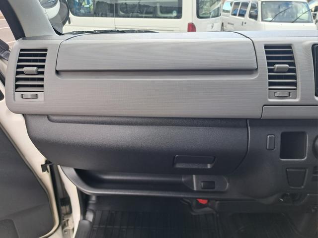 ハイエースバン ロングDX GLパッケージ 4WDディーゼルターボ LEDヘッドライト・フォグランプ 社外15インチアルミホィール TOYOTA純正HDDナビ・テレビ・Bluetooth付 ドライブレコーダー ETC 電動格納ミラー キーレス(65枚目)