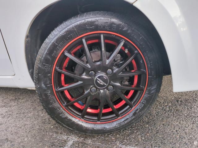 アルトラパン ＳＳ　（車検２年）基本装備フル装備　社外ＳＤナビ地デジＴＶ　ＥＴＣ　前方ドライブレコーダー　キーレス　コラム４ＡＴ　ＡＢＳ　純正１４インチＡＷ　タイミングチェーンエンジン（4枚目）