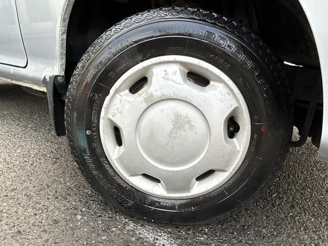 サンバーバン ディアス　切替４ＷＤ　フロア５速マニュアル（車検２年）基本装備フル装備　両側スライドドア　純正カセットオーディオ　キーレス　ＡＢＳ　１２インチホイール（4枚目）