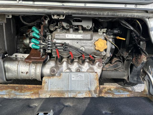 サンバーバン ディアス　切替４ＷＤ　フロア５速マニュアル（車検２年）基本装備フル装備　両側スライドドア　純正カセットオーディオ　キーレス　ＡＢＳ　１２インチホイール（25枚目）