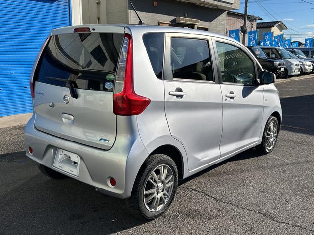 デイズ S アイドリングストップ(車検令和8年5月)基本装備フル装備 純正SDナビ地デジTV Bカメラ キーレス インパネCVT ABS 社外14インチAWスタッドレスタイヤ装着済 タイミングチェーンエンジン(12枚目)