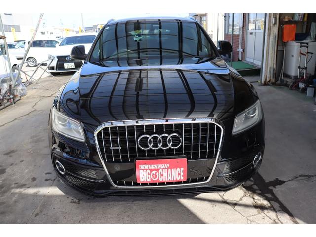Ｑ５ ２．０ＴＦＳＩクワトロ　Ｓラインパッケージ４ＷＤ　ナビ　バックカメラ　プッシュスタート　スペアキー　パワートランク（20枚目）