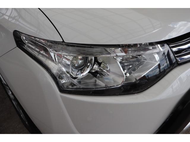アウトランダーＰＨＥＶ Ｇナビパッケージ　ナビ　バックカメラ　プッシュスタート　受電ケーブル付　パワートランク　スタッドレスタイヤ付き　ＥＴＣ　１年保証（46枚目）