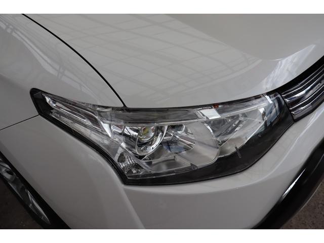 アウトランダーＰＨＥＶ Ｇナビパッケージ　ナビ　バックカメラ　プッシュスタート　受電ケーブル付　パワートランク　スタッドレスタイヤ付き　ＥＴＣ　１年保証（64枚目）