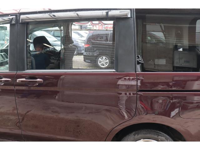 ステップワゴン Ｇ　Ｌパッケージ　４ＷＤ　ナビ　バックカメラ　両面パワースライドドア　スペアキー　ＥＴＣ１年保証（48枚目）
