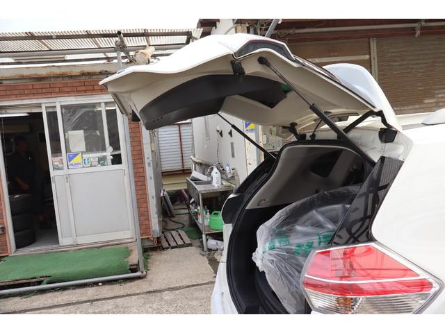 エクストレイル ２０Ｘ　ハイブリッド　エマージェンシーブレーキＰ　ナビ　バックサイドカメラ　プッシュスタート　スタッドレスタイヤ付き　１年保証（24枚目）