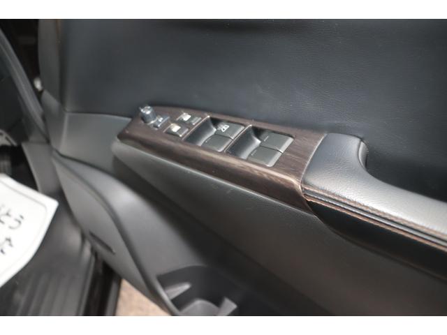 エルグランド 250ハイウェイスター 8人乗り4WD ナビフルセグTV プッシュスタート 両面パワースライドドア ドライブレコーダー スペアキー フィリップダウンモニター ETC1年保証(42枚目)