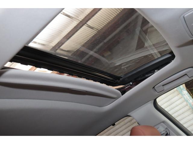 レジェンド ベースグレード EX 4WD HDDナビ バックサイドカメラ 本革シート サンルーフ プッシュスタート プレミアムオーディオ ブラインドスポット ドライブレコーダー スタッドレスタイヤ付き ETC 1年保証(9枚目)