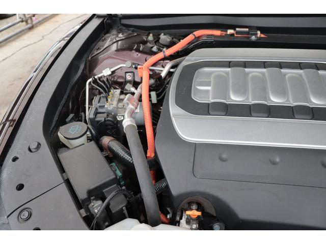 レジェンド ベースグレード EX 4WD HDDナビ バックサイドカメラ 本革シート サンルーフ プッシュスタート プレミアムオーディオ ブラインドスポット ドライブレコーダー スタッドレスタイヤ付き ETC 1年保証(11枚目)