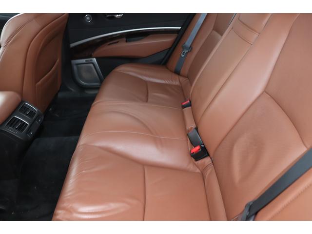 レジェンド ベースグレード EX 4WD HDDナビ バックサイドカメラ 本革シート サンルーフ プッシュスタート プレミアムオーディオ ブラインドスポット ドライブレコーダー スタッドレスタイヤ付き ETC 1年保証(30枚目)