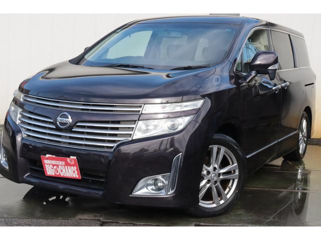 エルグランド ２５０ハイウェイスター　８人乗り　４ＷＤ　社外ＨＤＤナビ　バックカメラ　社外フリップダウンモニター　Ｂｌｕｅｔｏｏｔｈ対応　ＥＴＣ　１年保証（3枚目）