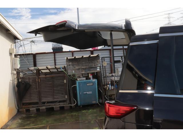 エルグランド ２５０ハイウェイスター　８人乗り　４ＷＤ　社外ＨＤＤナビ　バックカメラ　社外フリップダウンモニター　Ｂｌｕｅｔｏｏｔｈ対応　ＥＴＣ　１年保証（27枚目）