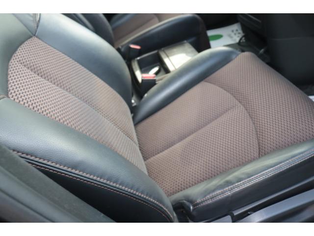 エルグランド ２５０ハイウェイスター　８人乗り　４ＷＤ　社外ＨＤＤナビ　バックカメラ　社外フリップダウンモニター　Ｂｌｕｅｔｏｏｔｈ対応　ＥＴＣ　１年保証（34枚目）