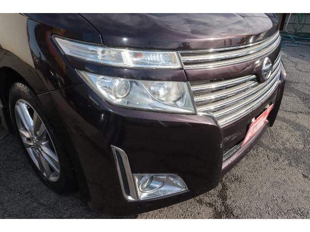 エルグランド ２５０ハイウェイスター　８人乗り　４ＷＤ　社外ＨＤＤナビ　バックカメラ　社外フリップダウンモニター　Ｂｌｕｅｔｏｏｔｈ対応　ＥＴＣ　１年保証（38枚目）