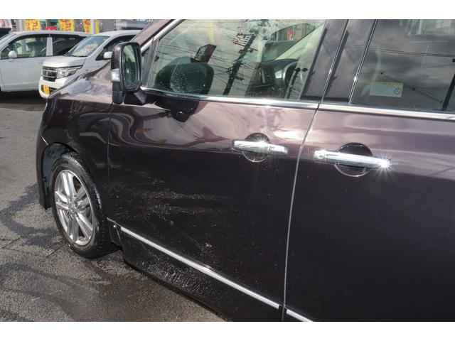 エルグランド ２５０ハイウェイスター　８人乗り　４ＷＤ　社外ＨＤＤナビ　バックカメラ　社外フリップダウンモニター　Ｂｌｕｅｔｏｏｔｈ対応　ＥＴＣ　１年保証（46枚目）