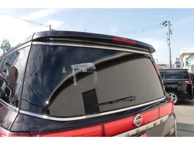 エルグランド ２５０ハイウェイスター　８人乗り　４ＷＤ　社外ＨＤＤナビ　バックカメラ　社外フリップダウンモニター　Ｂｌｕｅｔｏｏｔｈ対応　ＥＴＣ　１年保証（48枚目）