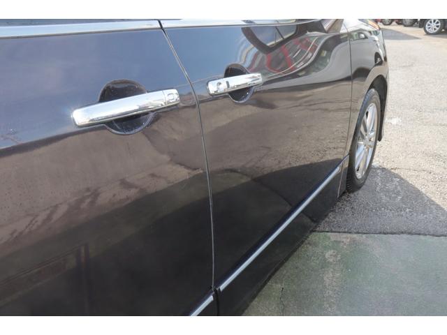 エルグランド ２５０ハイウェイスター　８人乗り　４ＷＤ　社外ＨＤＤナビ　バックカメラ　社外フリップダウンモニター　Ｂｌｕｅｔｏｏｔｈ対応　ＥＴＣ　１年保証（54枚目）