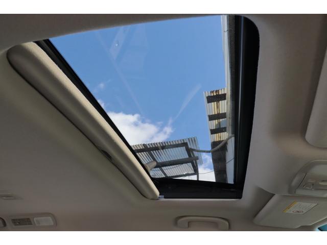 エルグランド ３５０ハイウェイスター　４ＷＤ　関西仕入れ　純正ナビ　フルセグＴＶ　アラウンドビューモニター　サンルーフ　両面パワースライドドア　プッシュスタートスペアキー　ドライブレコーダー　ＥＴＣ１年保証（13枚目）