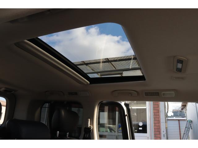 エルグランド ３５０ハイウェイスター　４ＷＤ　関西仕入れ　純正ナビ　フルセグＴＶ　アラウンドビューモニター　サンルーフ　両面パワースライドドア　プッシュスタートスペアキー　ドライブレコーダー　ＥＴＣ１年保証（14枚目）