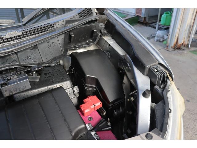 エルグランド ３５０ハイウェイスター　４ＷＤ　関西仕入れ　純正ナビ　フルセグＴＶ　アラウンドビューモニター　サンルーフ　両面パワースライドドア　プッシュスタートスペアキー　ドライブレコーダー　ＥＴＣ１年保証（17枚目）